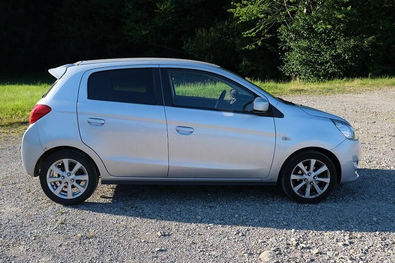 Gebraucht Mitsubishi Space Star Intense 80 PS (58 kW) 2013 Grau Kleinwagen