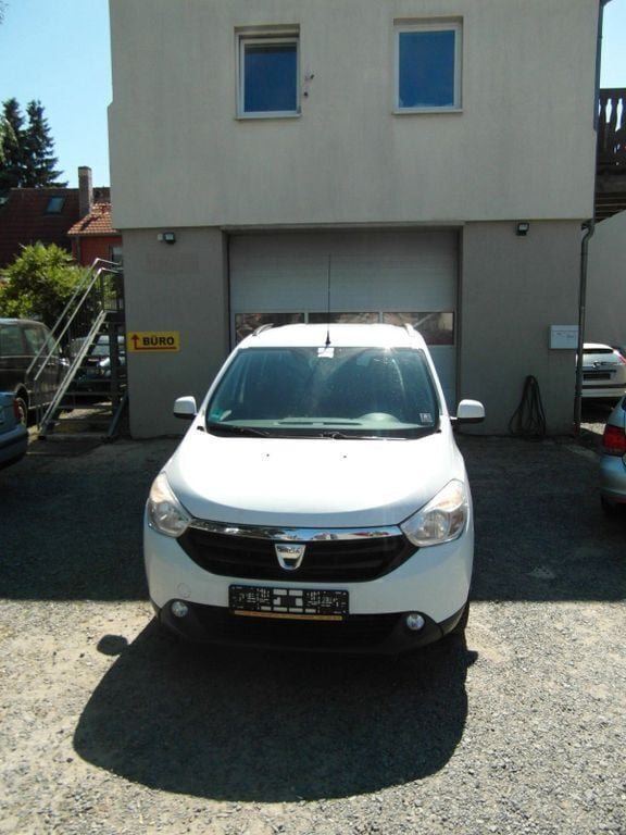 Gebraucht Dacia Lodgy Lauréate 116 PS (85 kW) 2014 Weiß Van / Kleinbus