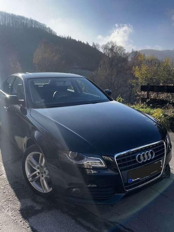 Schwarz Gebraucht 2011 Audi A4 Ambiente Limousine | 10.200 € (Fairer Preis) - Bild 1/4