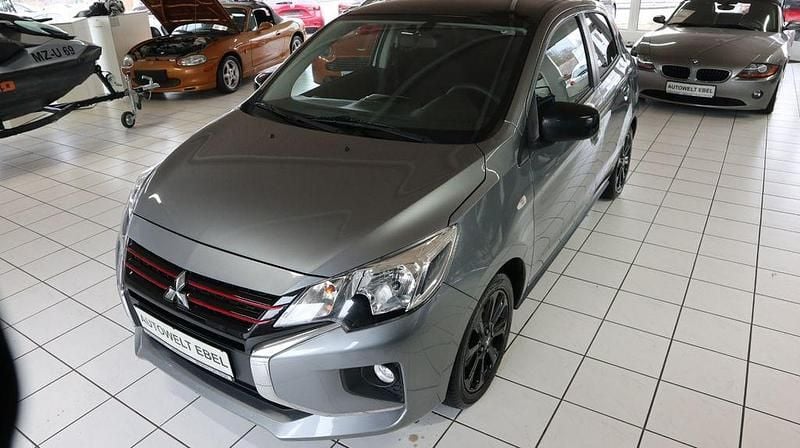 Grau Gebraucht 2022 Mitsubishi Space Star Limousine | 10.900 € (Fairer Preis) - Bild 1/4