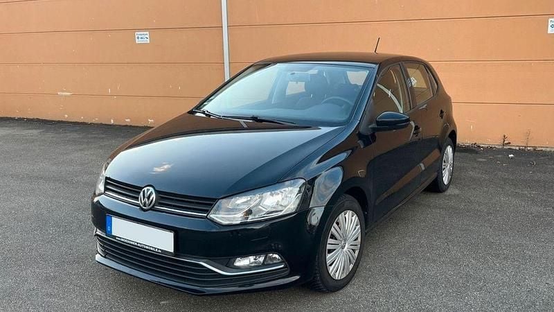 Schwarz Gebraucht 2015 VW Polo Comfortline Limousine | 7.950 € (Guter Preis) - Bild 1/4