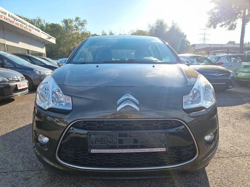 Braun Gebraucht 2012 Citroën C3 SELECTION Kleinwagen | 3.850 € (Fairer Preis) - Bild 1/4