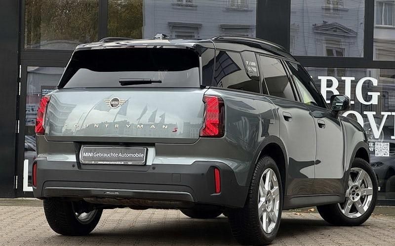 Second-hand Mini Countryman Classic 218 CP (160 kW) 2024 Verde SUV