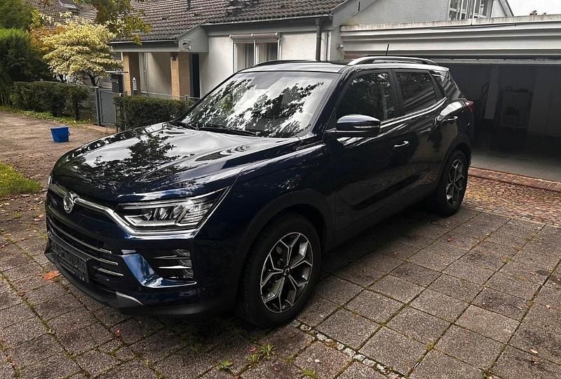 Blau Gebraucht 2023 Ssangyong (KGM) Korando SUV | 22.500 € - Bild 1/4