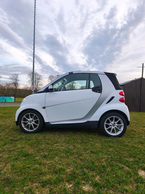 Gebraucht Smart ForTwo Cabrio 71 PS (52 kW) 2007 Weiß Cabrio