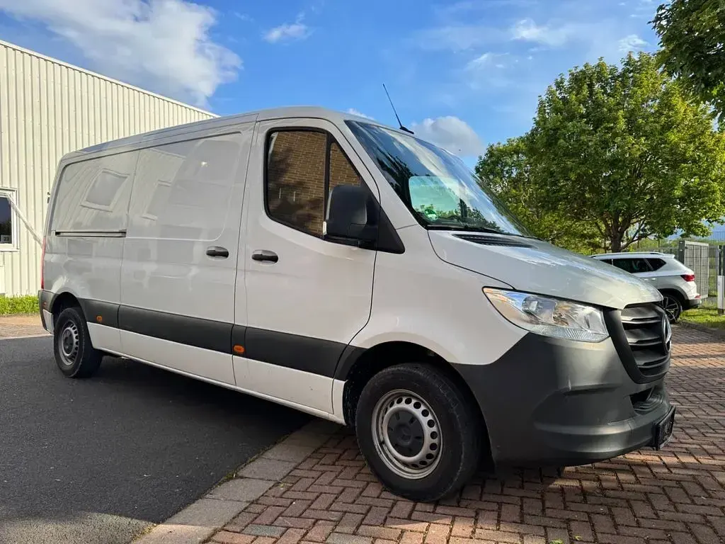 Gebraucht Mercedes Sprinter 150 PS (110 kW) 2022 Weiß Van