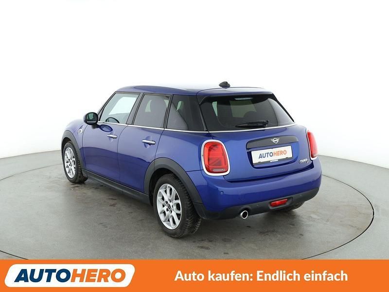 Gebraucht Mini Cooper D 116 PS (85 kW) 2019 Blau Kleinwagen