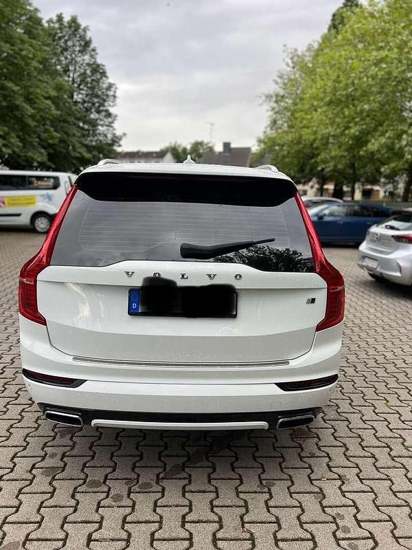 Weiß Gebraucht 2017 Volvo XC90 R-Design SUV | 35.000 € (Fairer Preis) - Bild 1/4