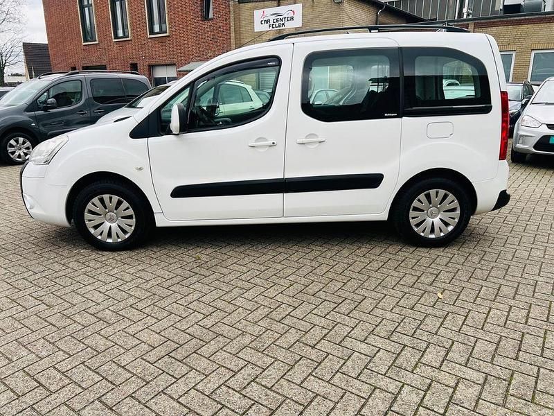 Gebraucht Citroën Berlingo 98 PS (72 kW) 2011 Weiß Van / Kleinbus