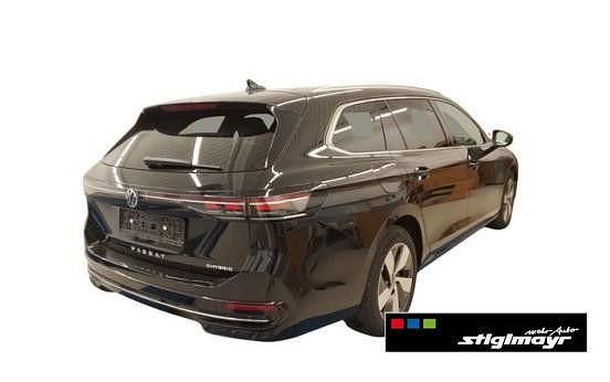 Gebraucht VW Passat Elegance 177 PS (130 kW) 2025 Grenadillschwarz metallic Kombi
