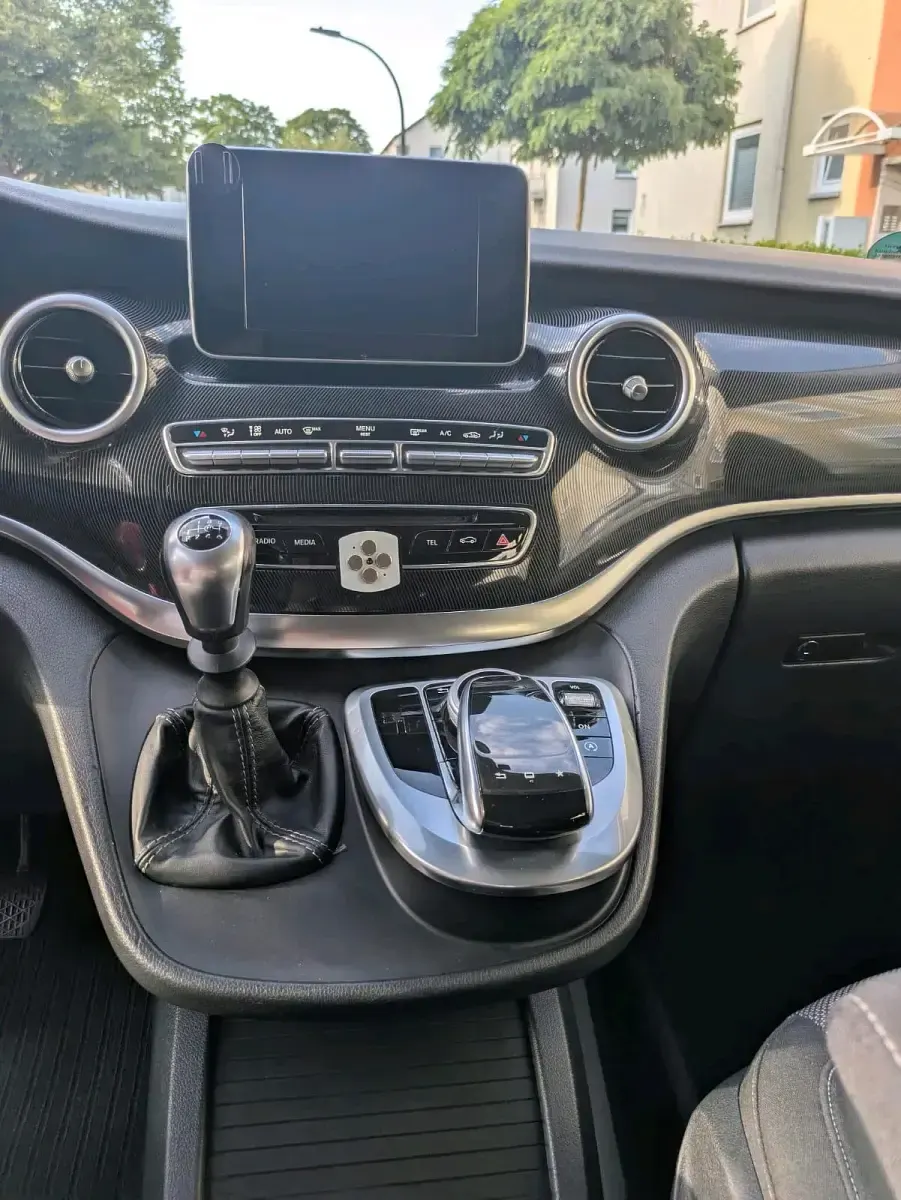 Gebraucht Mercedes 220 163 PS (119 kW) 2015 Schwarz Kombi
