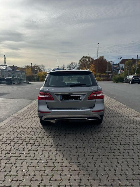Gebraucht Mercedes ML350 258 PS (189 kW) 2014 Grau SUV
