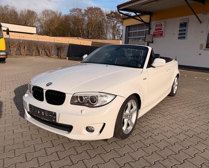 Gebraucht BMW 125 Cabriolet 218 PS (160 kW) 2012 Weiß Cabrio