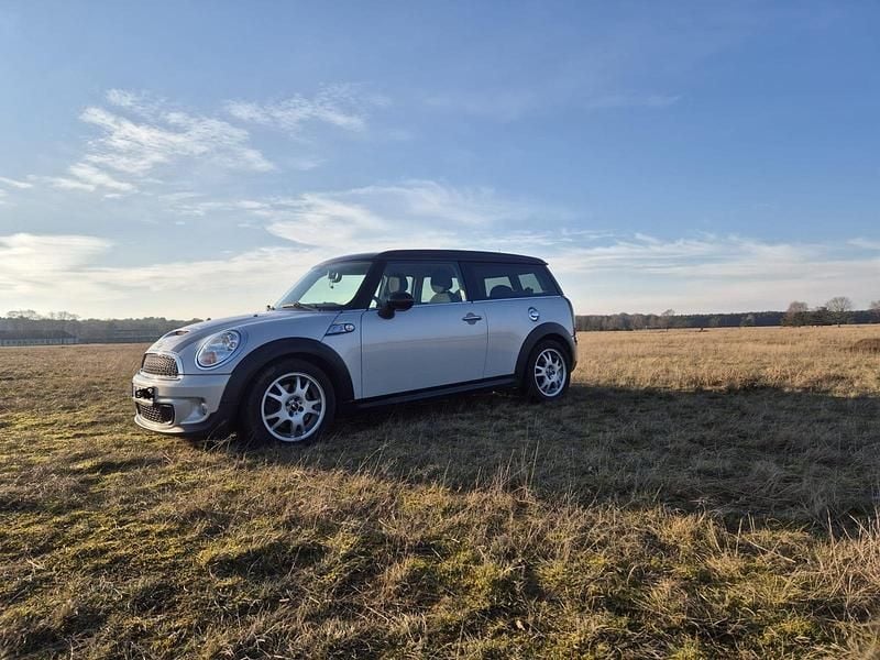 Grau Gebraucht 2011 Mini Clubman Kombi | 4.250 € (Fairer Preis) - Bild 1/4