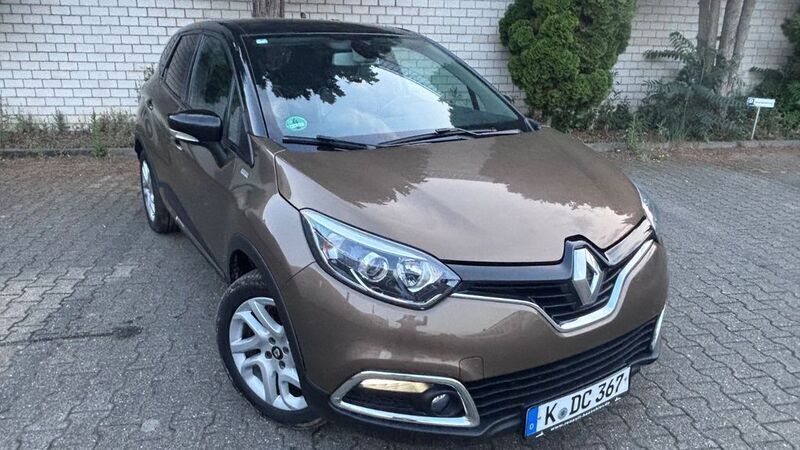 Braun Gebraucht 2015 Renault Captur Elysee SUV | 8.500 € (Fairer Preis) - Bild 1/4