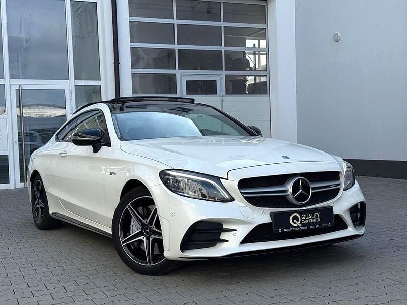Weiß Gebraucht 2022 Mercedes C43 AMG AMG Coupé | 56.490 € (Etwas zu teuer) - Bild 1/4