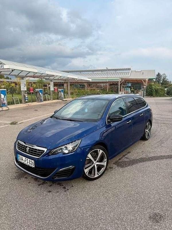 Gebraucht Peugeot 308 SW GT 181 PS (133 kW) 2016 Blau Kombi