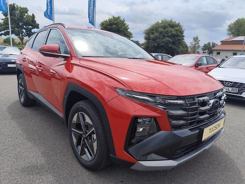 Gebraucht Hyundai Tucson Trend 160 PS (117 kW) 2025 Rot SUV