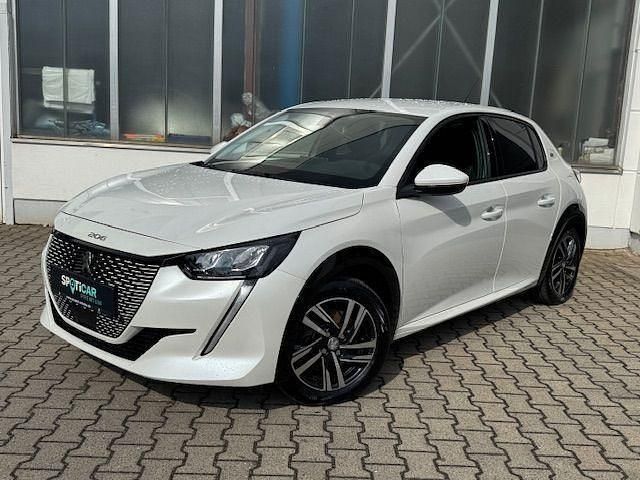 Weiß Gebraucht 2022 Peugeot e-208 Allure Kleinwagen | 14.680 € (Superpreis) - Bild 1/4