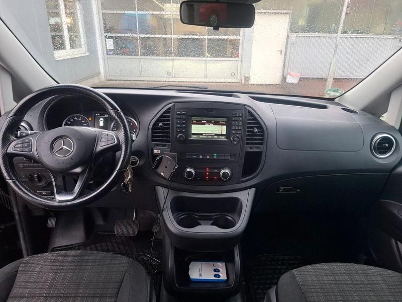 Gebraucht Mercedes Vito 190 PS (139 kW) 2019 Schwarz Van
