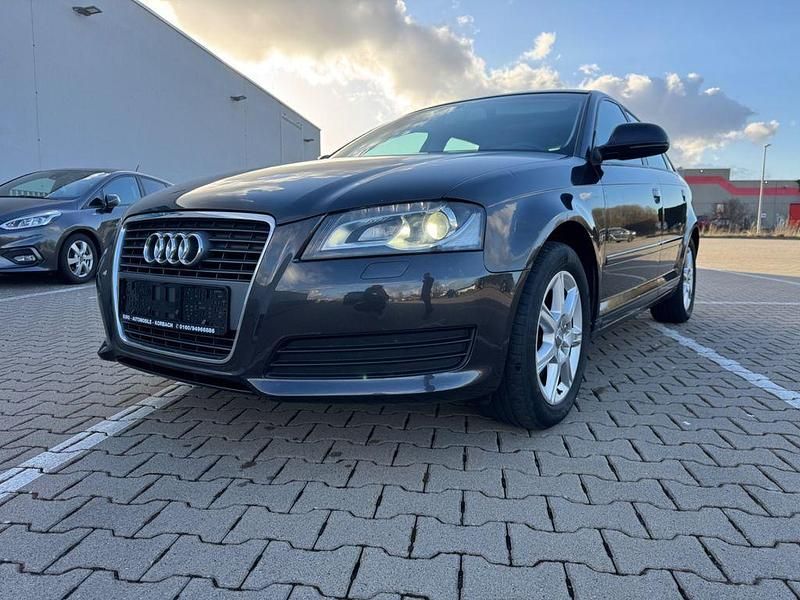 Gebraucht Audi A3 Ambiente 125 PS (91 kW) 2009 Grau Kleinwagen