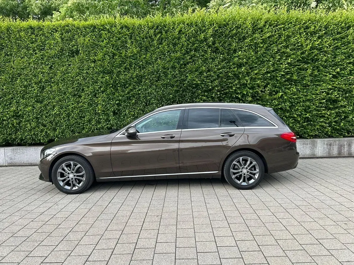 Second-hand Mercedes C220 Avantgarde 170 CP (125 kW) 2015 Maro Break