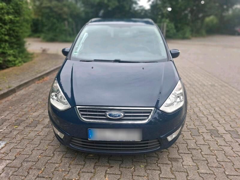 Blau Gebraucht 2010 Ford Galaxy Van / Kleinbus | 4.100 € (Fairer Preis) - Bild 1/4