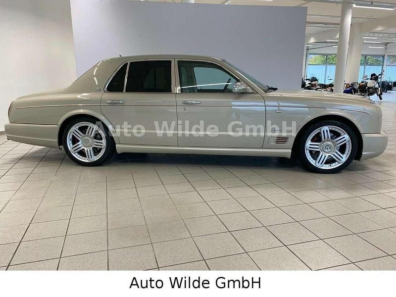 Usata Bentley Arnage 507 CV (372 kW) 2009 Beige Berlina