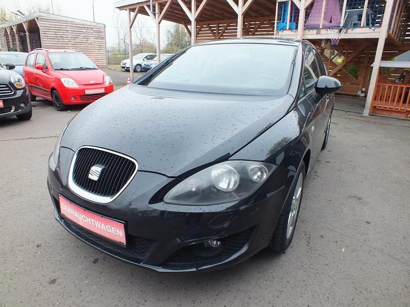 Usata Seat Leon 105 CV (77 kW) 2012 Nero Berlina