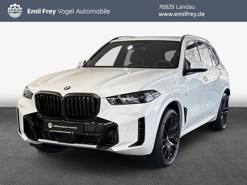Mineralweiß metallic Neu 2025 BMW X5 Sport Line SUV | 96.990 € (Fairer Preis) - Bild 1/3