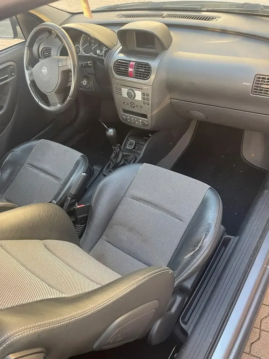 Gebraucht Opel Corsa 90 PS (66 kW) 2005 Kleinwagen