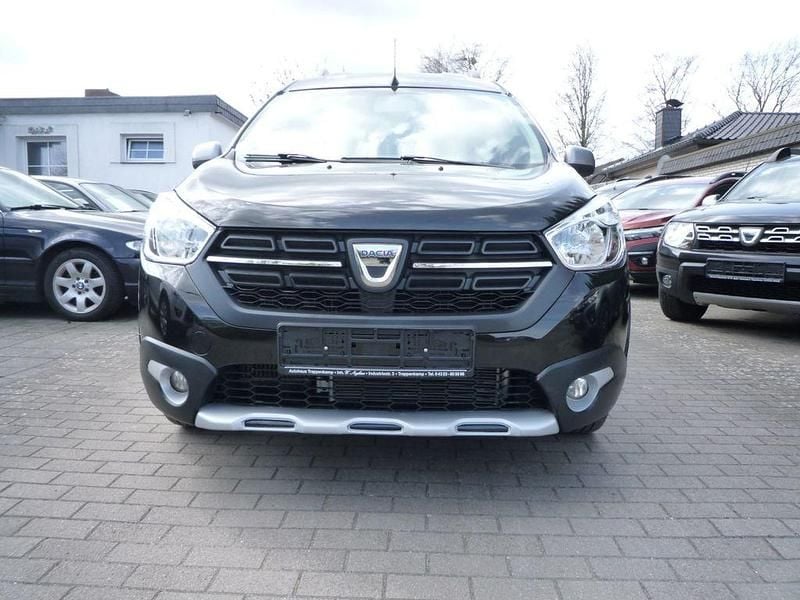 Gebraucht Dacia Dokker Stepway 131 PS (96 kW) 2020 Schwarz Van / Kleinbus