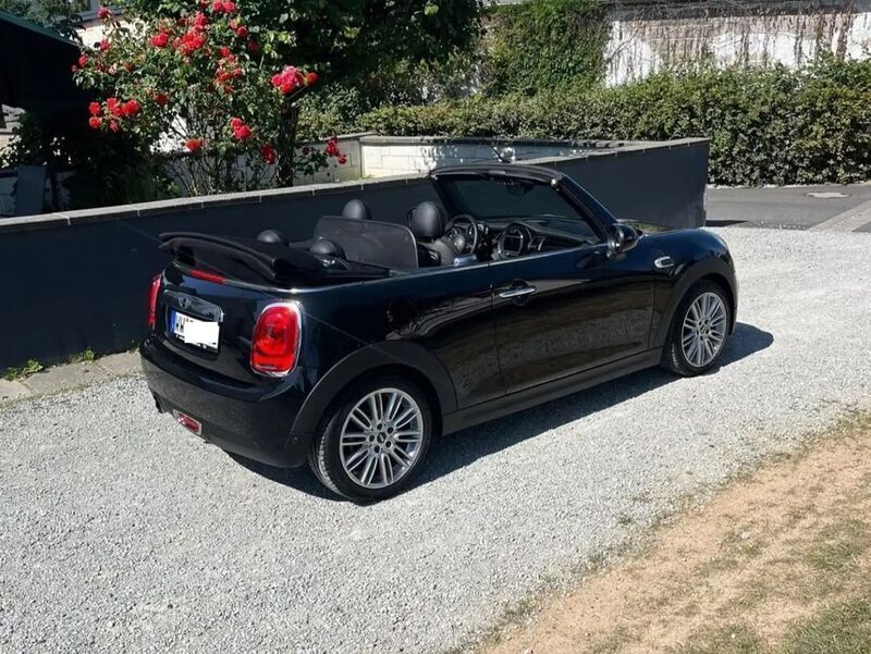 Schwarz Gebraucht 2017 Mini Cooper Kleinwagen | 17.900 € (Fairer Preis) - Bild 1/4