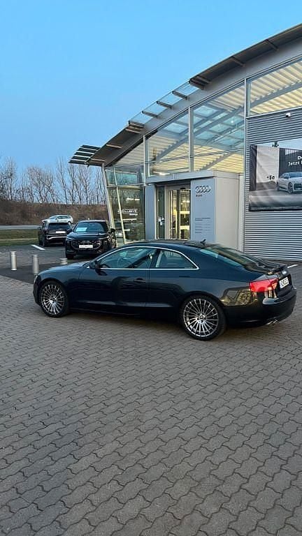 Gebraucht Audi A5 Sport 177 PS (130 kW) 2013 Grau Coupé