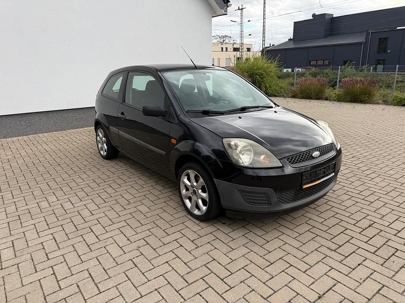 Schwarz Gebraucht 2006 Ford Fiesta Kleinwagen | 1.450 € (Fairer Preis) - Bild 1/3
