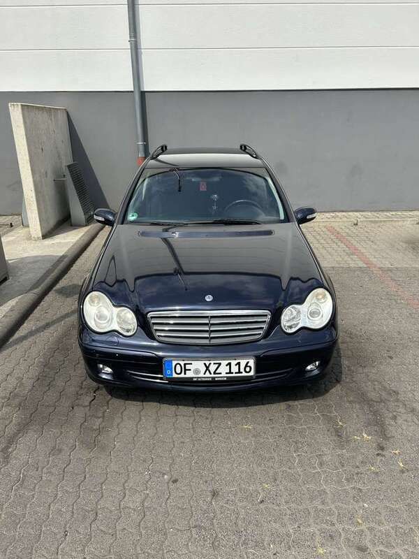 Blau Gebraucht 2004 Mercedes C180 Classic Kombi | 4.000 € (Teuer) - Bild 1/4