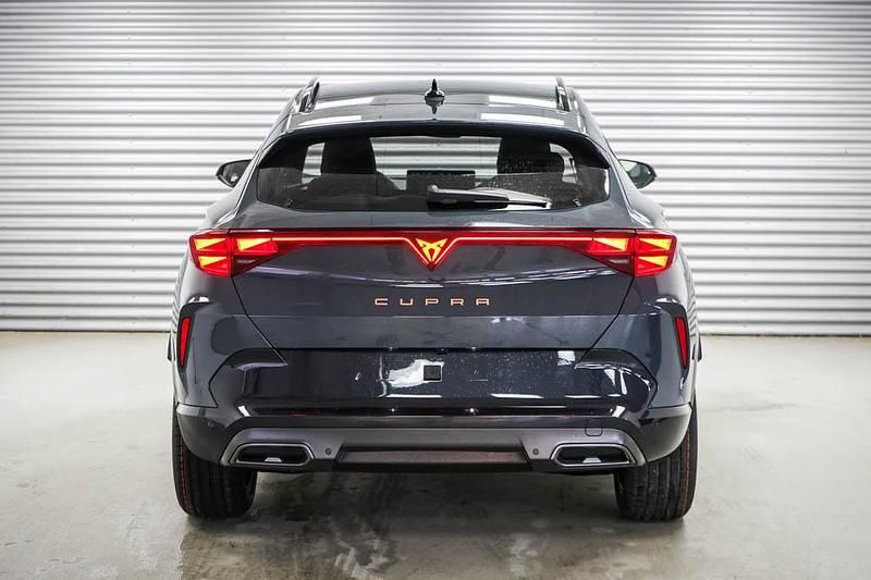 Neu Cupra Formentor 150 PS (110 kW) 2025 Fjord blau metallic () SUV
