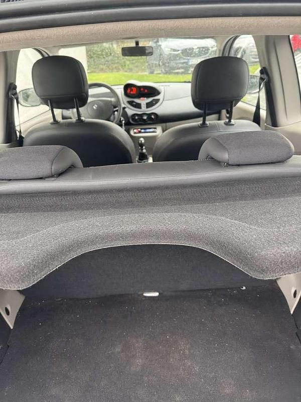 Gebraucht Renault Twingo Authentique 58 PS (42 kW) 2010 Weiß Kleinwagen