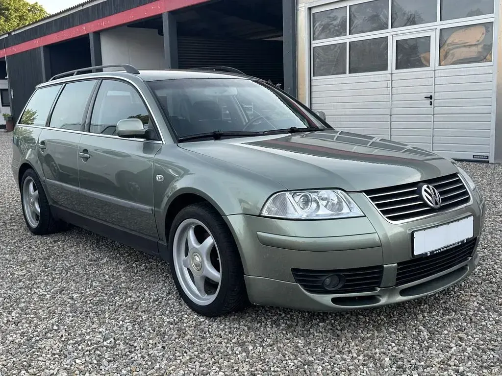 Gebraucht VW Passat Sportline 131 PS (96 kW) 2003 Grün Kombi