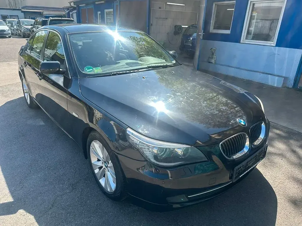 Occasion BMW 523 Advantage 190 ch (139 kW) 2007 Noir Berline