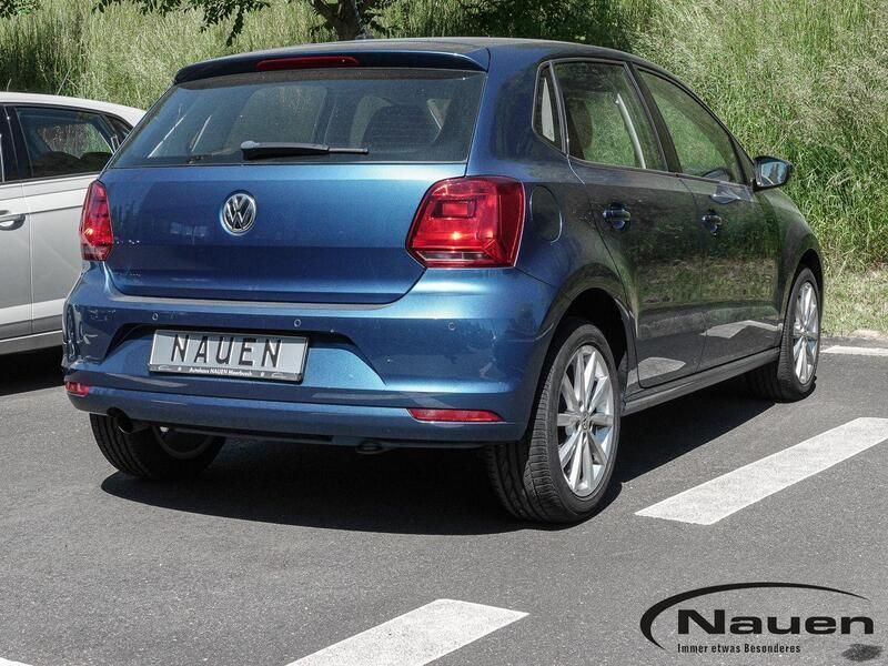 Gebraucht VW Polo Highline 110 PS (80 kW) 2016 Blau Kleinwagen