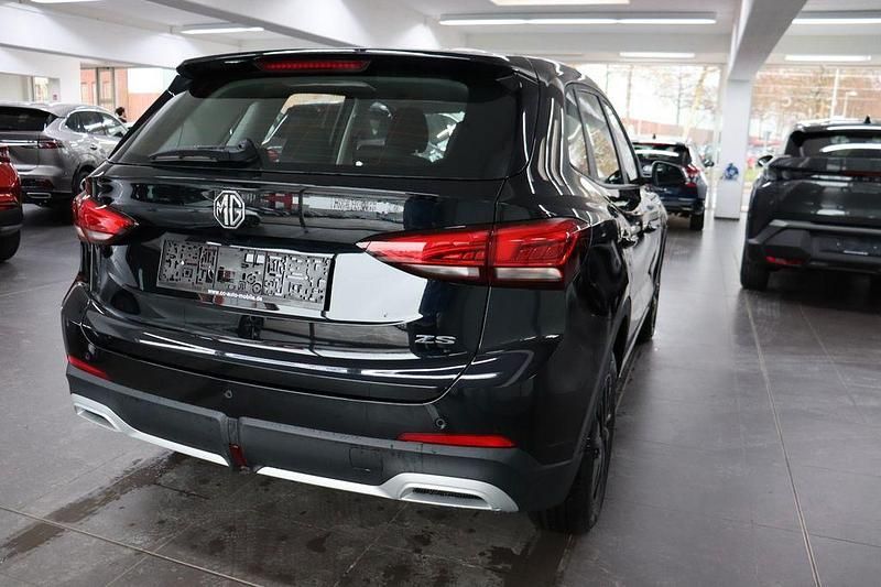 Neu MG ZS 116 PS (85 kW) 2025 Pebble black (pbc) SUV