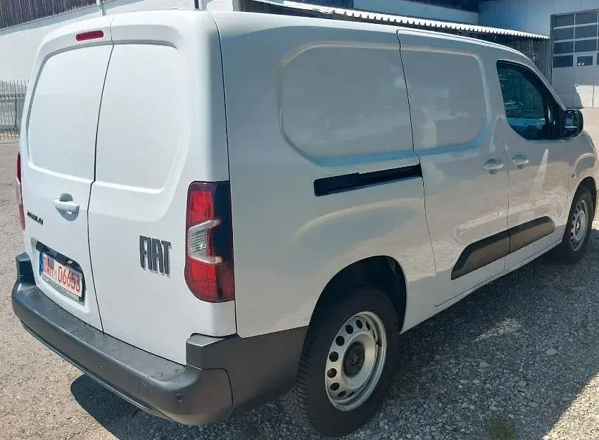 Gebraucht Fiat Doblò 131 PS (96 kW) 2025 Weiß Van / Kleinbus
