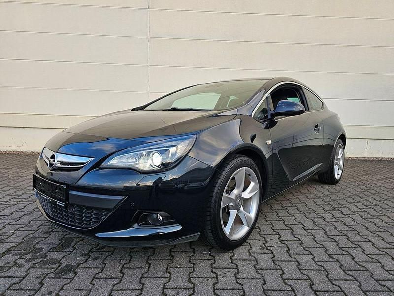Gebraucht Opel Astra GTC Innovation 140 PS (102 kW) 2012 Karbonschw graphitschw midnigh Coupé