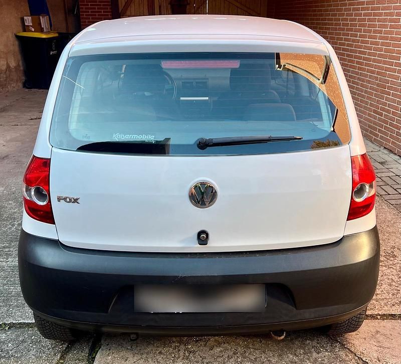Usata VW Fox 54 CV (39 kW) 2006 Bianco Utilitaria
