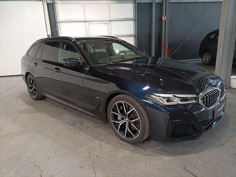 Schwarz Gebraucht 2023 BMW 530 M Sport Kombi | 46.660 € (Fairer Preis) - Bild 1/4