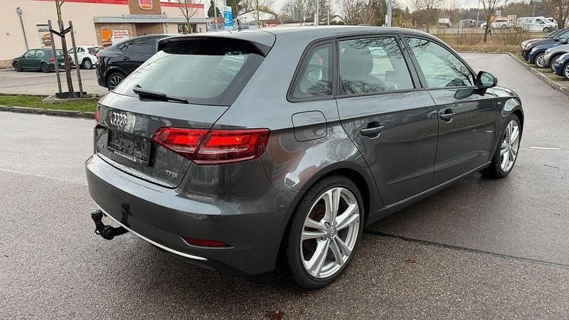 Gebraucht Audi A3 S-Line 150 PS (110 kW) 2017 Daytonagrau Limousine