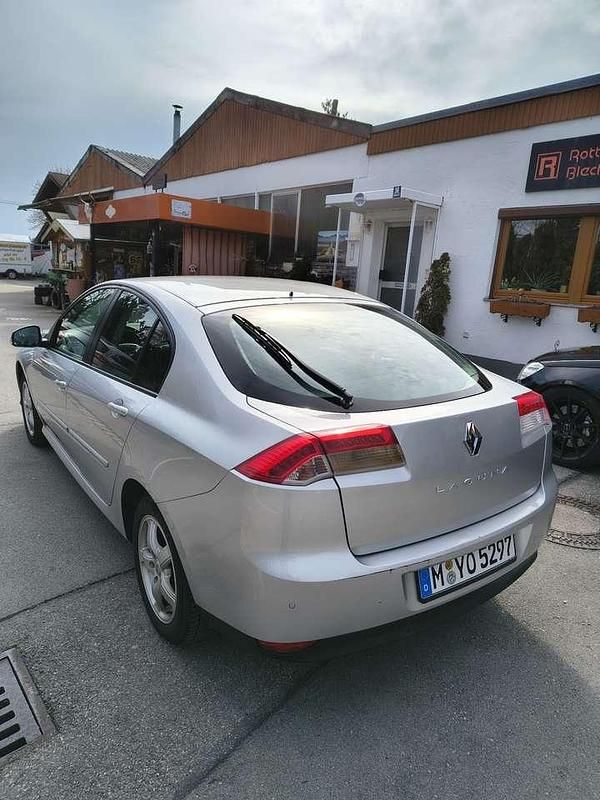 Gebraucht Renault Laguna III Avantage 110 PS (80 kW) 2008 Limousine
