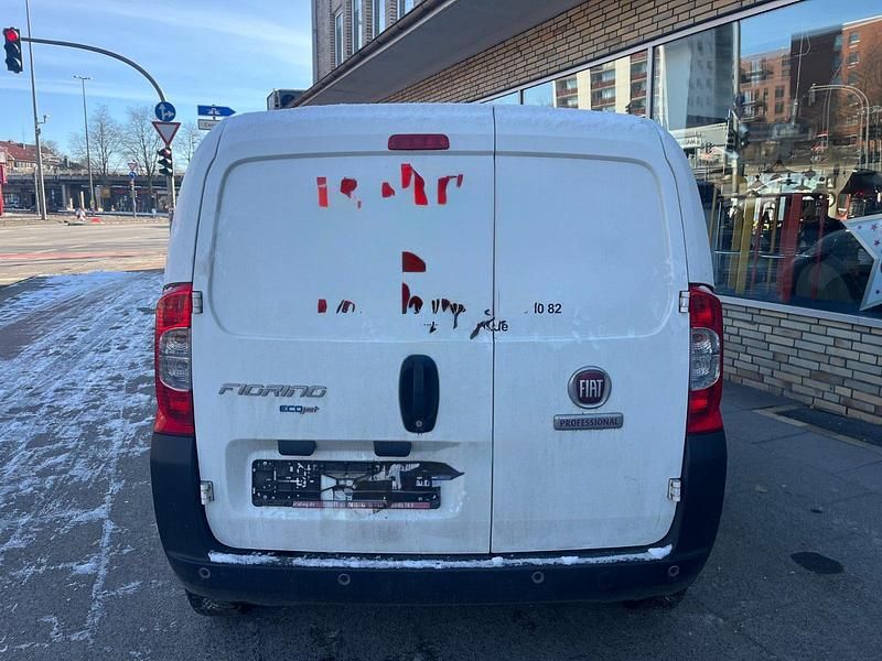 Gebraucht Fiat Fiorino 80 PS (58 kW) 2018 Weiß Van / Kleinbus