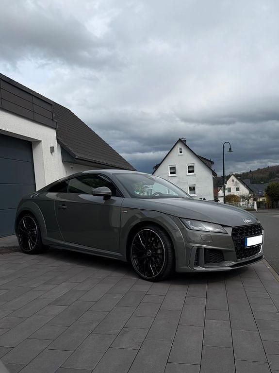 Gebraucht Audi TT S-Line 245 PS (180 kW) 2021 Grau Coupé